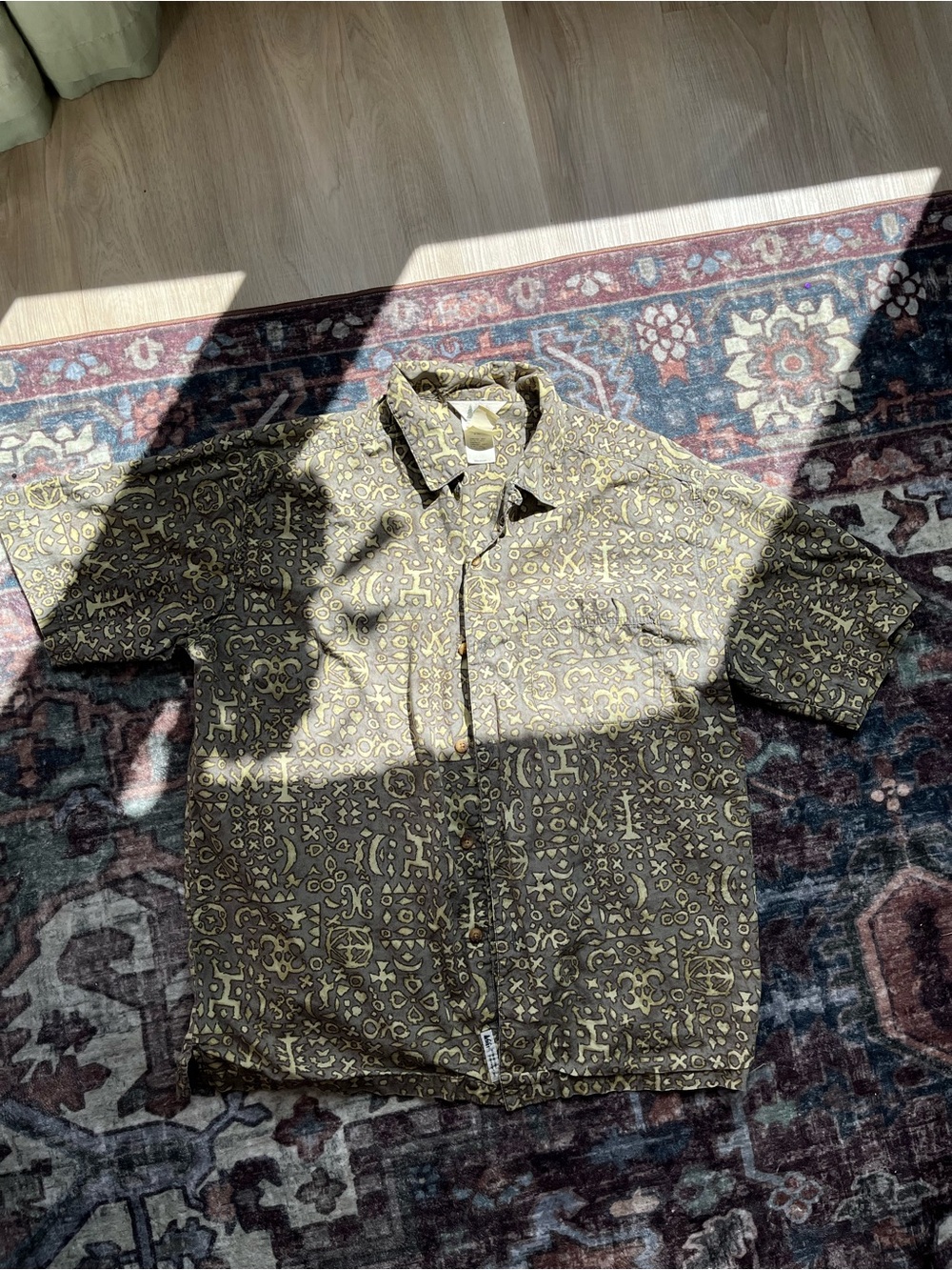 Men’s Vintage REI Short Sleeve Button-Up Shirt in Geometric Print XL